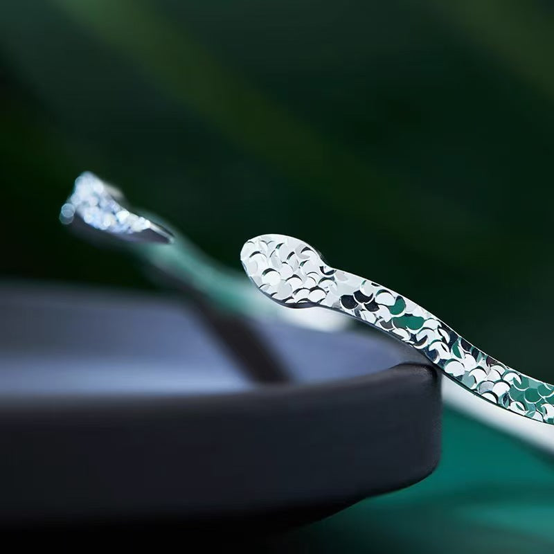 Snake-shaped Sterling Silver Bangle(S999)